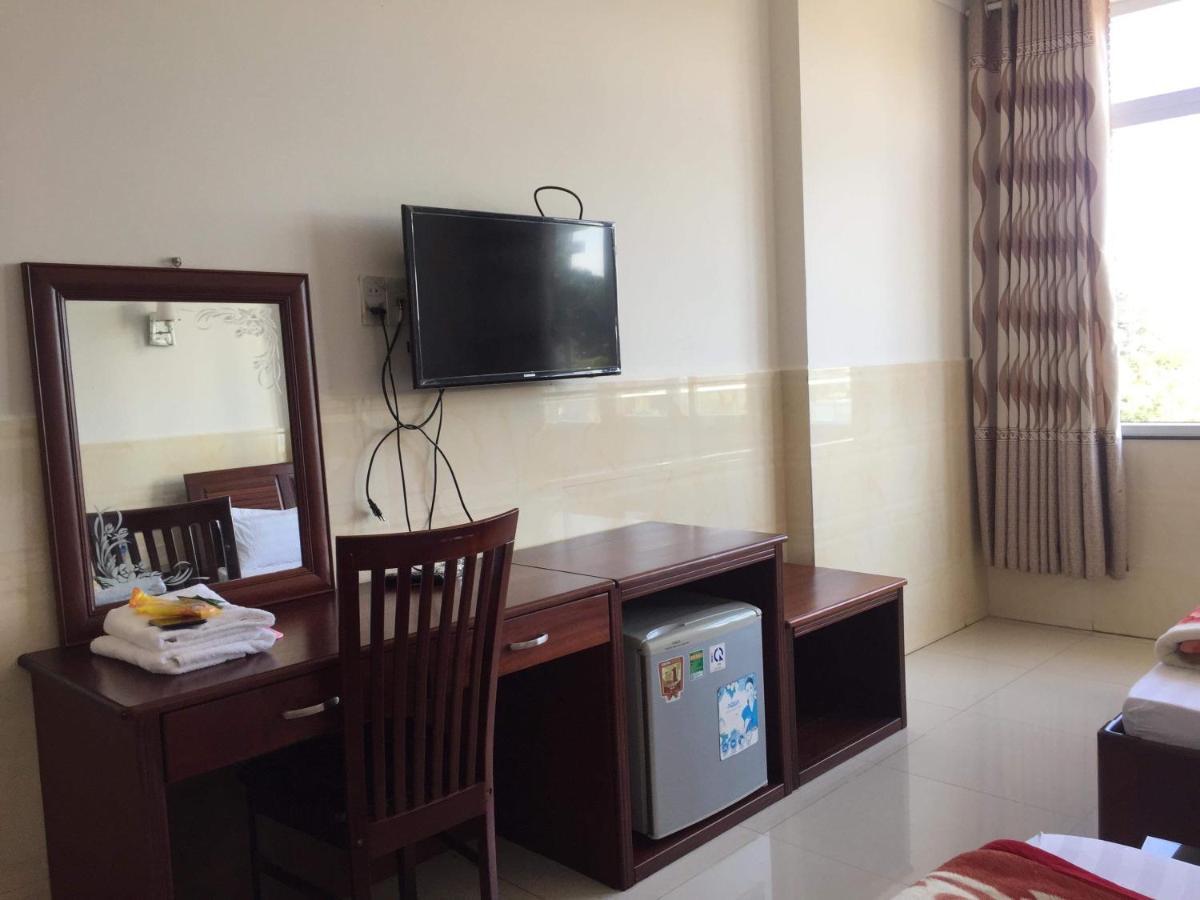 Nha Nghi Binh Yen Bed & Breakfast Плей Ку Екстериор снимка